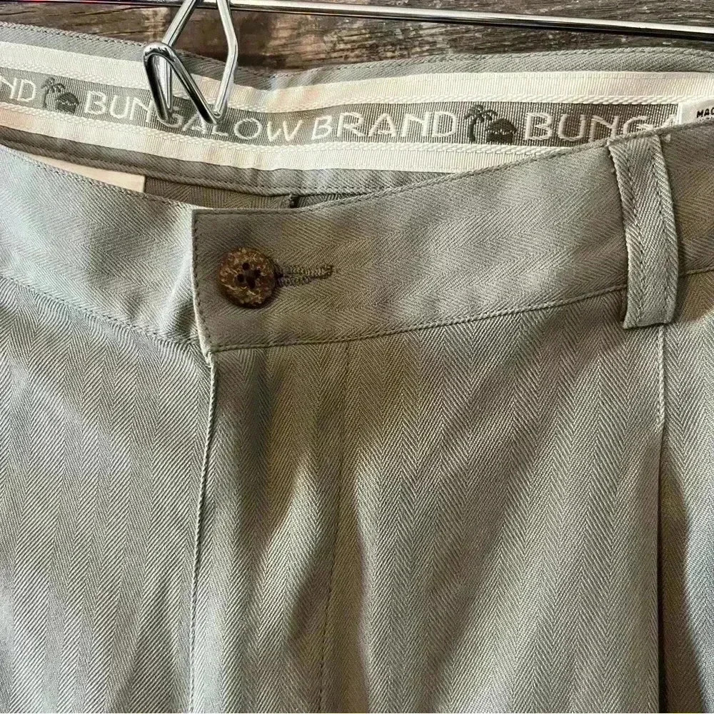 Bungalow Brand Mens Shorts Size 36 Khaki 100% Silk Pleated Silk NWT - Picture 2 of 7